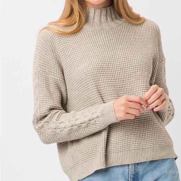 Cozy mock neck open Back Sweater Top - Picture 4 of 4